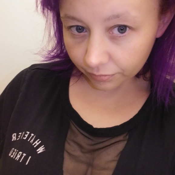 Meet your Posher, Amelia - Picture 3 of 7